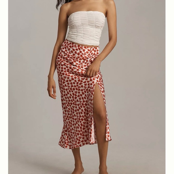 Anthropologie Dresses & Skirts - Anthropologie Floral Side-Slit Midi Skirt in Red and White